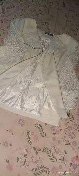 Blaze branco com detalhes em renda