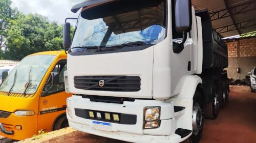 VENDO CAMINHAO VOLVO VM 310 ANO 2006 BASCULANTE BITRUCK SEM DETALHES