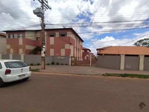 Ótimo apartamento térreo no Tijuca