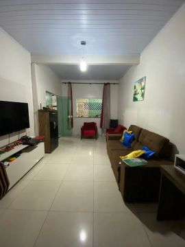 Casa Toda Revestida em Cidade Operária - 3 Quartos, 2 Suítes, Área Gourmet e Mais!