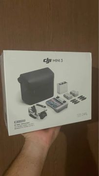 Drone DJI MINI 3 combo FLY More com controle RC 