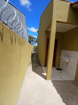 Casa com 2 quartos no Cará-Cará