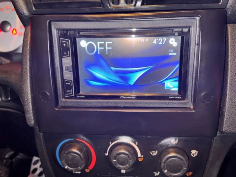 Som automotivo Pioneer com tela touch screen