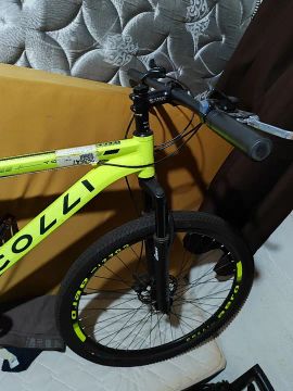 Bicicleta semi nova