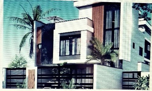 Sobrados à venda no  Bairro Mercês/Vista Alegre Alto Padrão Frente 153,00m2 e 128,00m2 