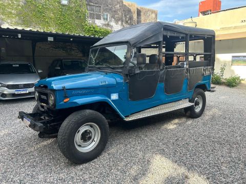 Toytao carro para turismo 12 lugares regularizado 