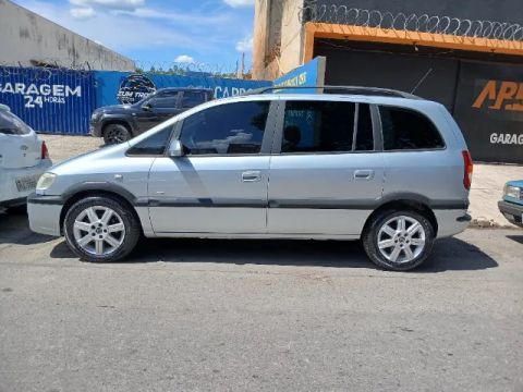 Vendo zafira 