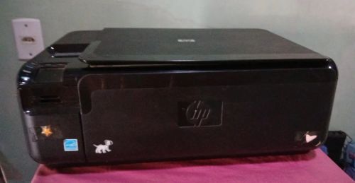Impressora - Scanner - Copiadora (Hp) - C4480