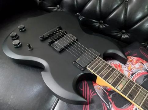 guitarra ibanez emg