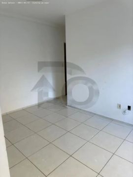 Apartamento no Condomínio Mais Viver Terra Bela com 2 Quartos, Varanda, Garagem e Lazer