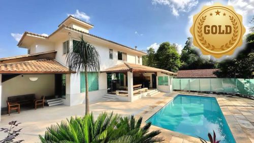 Casa para venda com 461 metros quadrados com 4 quartos