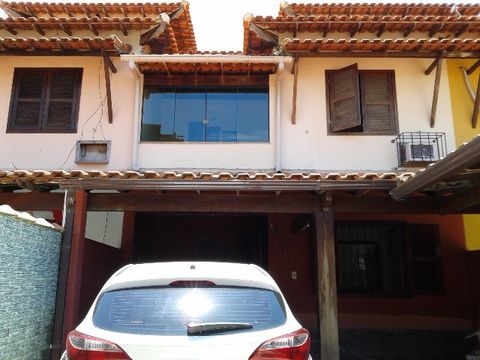 Itaúna, casa duplex, pertinho da praia. 