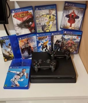Playstation 4 com 2 controles e 11 jogos