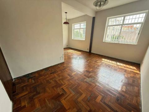 Apartamento de 3 quartos e 1 vaga para alugar no Prado