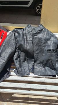 Lindo Blusão de Couro e calça motociclista 