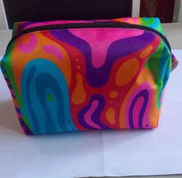 Necessaire colorida