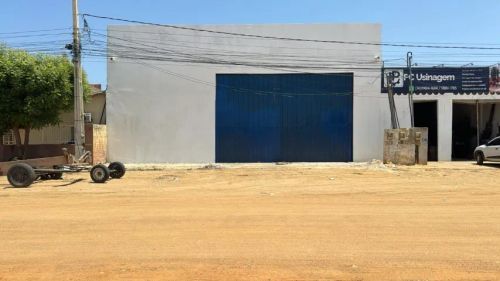 Galpão localização privilegiada BR407 na frete do quati em Petrolina-PE