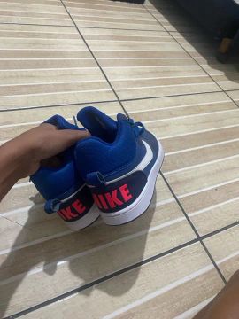 Tênis Nike Azul