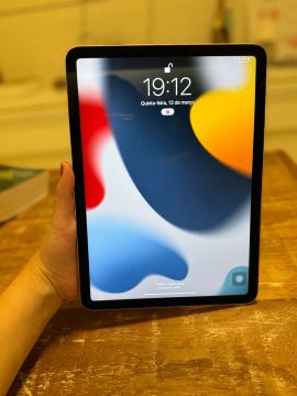 Apple iPad Air de 10.9" WI-FI 256GB Ouro rosa (4ª geração)