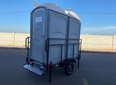 Carreta para banheiro químico 