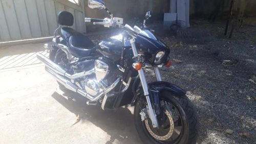 Moto Suzuki Boulevard M800 2012
