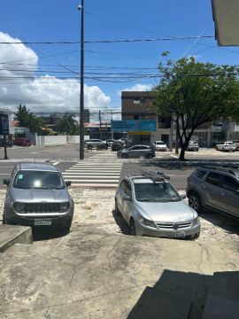 Aluguél de sala comercial.