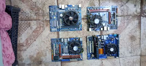 Placas