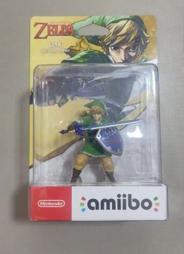 Amiibo Link