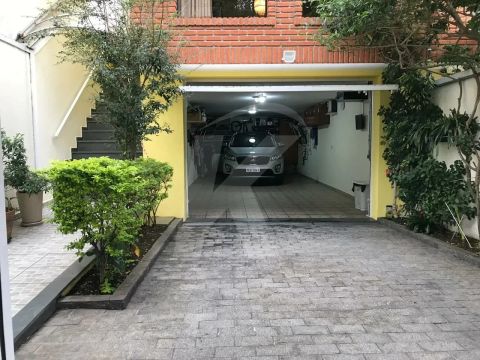 Sobrado no Mandaqui, 03 quartos, sendo 02 suítes, 03 vagas