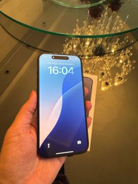 iPhone 15 pro azul 256 