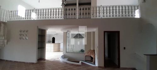 Casa para venda e locação, condomínio,4 dorm. 01 suite c/ closet , armarios e piscina Jard