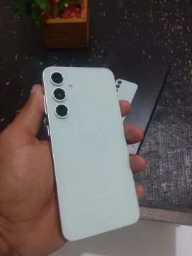 Samsung S23 FE 
