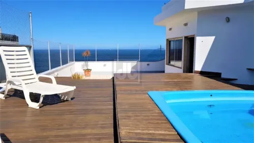 Cobertura à Venda em Copacabana, Vista Mar, 4 Quartos Suíte, 3 Vagas