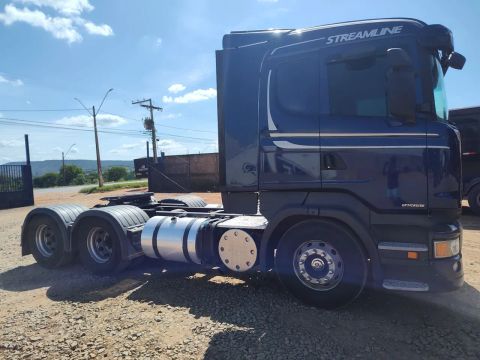 Caminhão Scania R440 - Streamline - Ótimo estado
