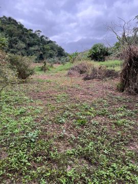 Chácara com casa e área com 6000m2 em Pinheiral, área rural.