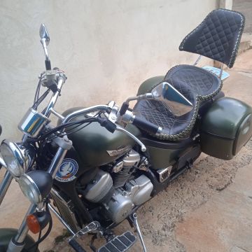 Honda Shadow 600 Custom - Verde Militar