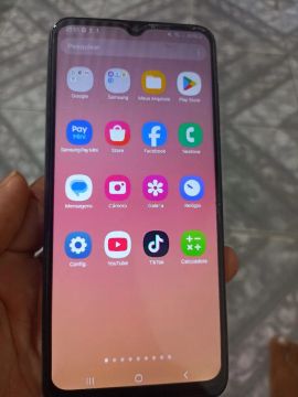 Celular Samsung Galaxy A13 - Tela grande, câmera dupla e bateria poderosa