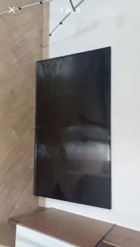 TCL 65 TELA ESCURECEU