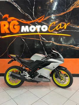 YAMAHA r 15 ano 2024 emplacada