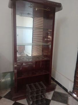 Bar com espelho 
