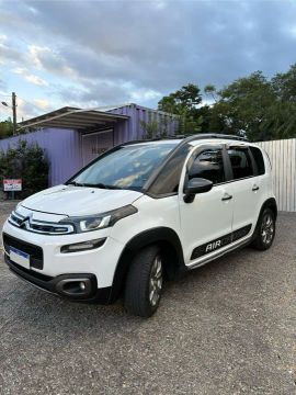 Aircross Shine 1.6 flex automática 