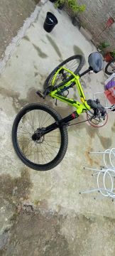 Bicicleta ótimo estado aceito troca vídeo game ou celular