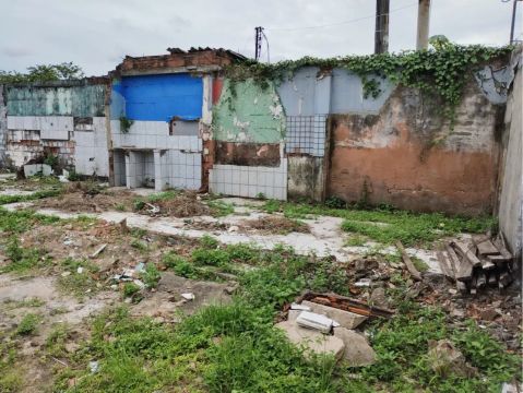 Terreno em área urbana, perto do aeroporto 