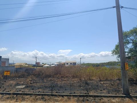 COLINAS DO PERÓ I. 60 mil cada terreno.