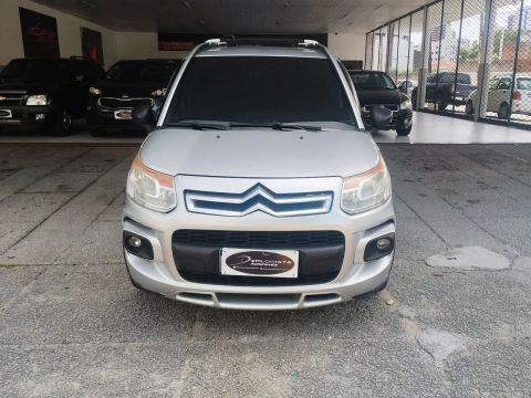 Carro em excelente estado. 
