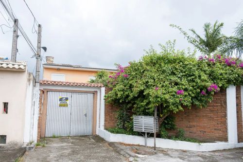 Casa à venda, Fragata, Pelotas, RS  250 m², 4 dormitórios, 1 suíte, 3 banheiros, 3 vagas, 