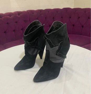 Bota Feminina John John 