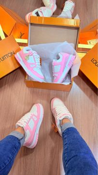 Tênis Louis Vuitton - Rosa 34 ao 39