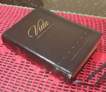 Bíblia Sagrada Vida - Capa luxo 