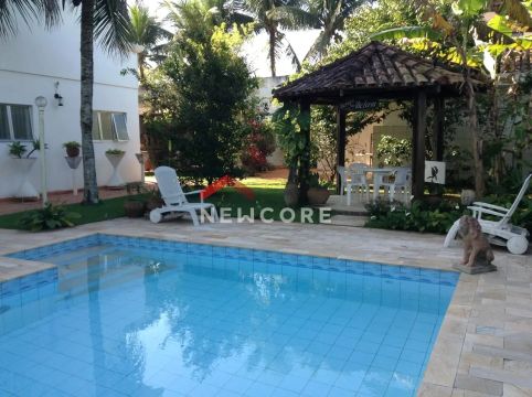 Casa em Rua das Samambaias - Balneário Praia do Pernambuco - Guarujá/SP